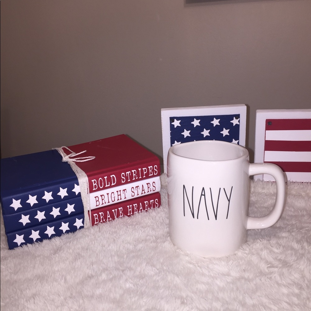 🇺🇸 Rae Dunn NAVY Mug 🇺🇸 VHTF 🌟